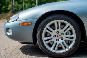 Bild 13/37 von Jaguar XKR (2003)