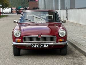 Image 2/17 de MG MGB GT (1967)