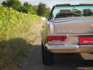 Afbeelding 29/30 van Mercedes-Benz 230 SL (1966)
