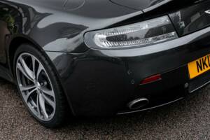 Imagen 41/46 de Aston Martin V12 Zagato (2011)