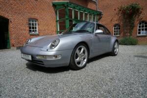 Image 3/20 of Porsche 911 Carrera (1996)