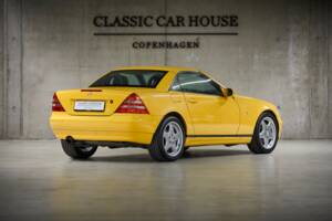 Image 10/100 de Mercedes-Benz SLK 230 Kompressor (1999)