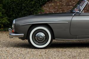 Image 15/50 of Mercedes-Benz 190 SL (1960)