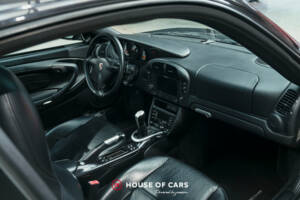 Image 17/24 of Porsche 911 Carrera (2002)