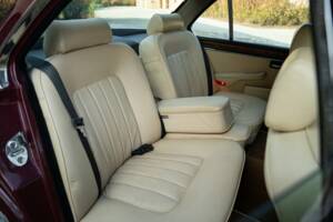 Bild 35/50 von Daimler Double Six (1988)