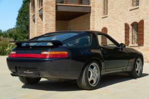 Afbeelding 8/50 van Porsche 928 GTS (1992)
