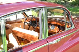Immagine 2/39 di Jaguar Mk VII M (1955)