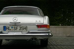 Image 21/95 of Mercedes-Benz 280 SE 3,5 (1970)