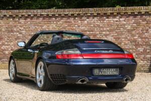 Bild 1/50 von Porsche 911 Carrera 4S (2004)