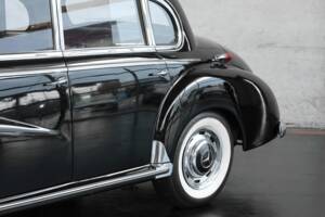 Image 14/50 de Mercedes-Benz 300 c (1956)