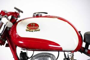 Bild 26/50 von Mondial 175 Turismo Veloce (1956)