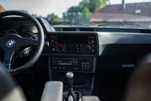 Image 34/49 of BMW M 635 CSi (1986)