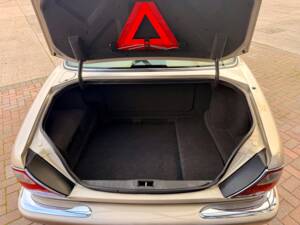 Bild 19/32 von Jaguar XJ 8 Sovereign (1999)