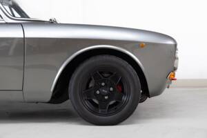 Imagen 21/36 de Alfa Romeo Giulia 1600 GT Junior (1973)