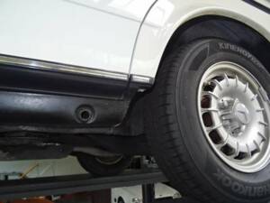 Image 30/30 of Mercedes-Benz 200 (1981)