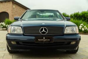 Imagen 12/50 de Mercedes-Benz SL 500 (1998)