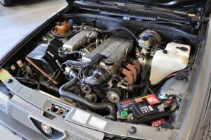 Bild 4/25 von Alfa Romeo 75 2.0 Twin Spark (1987)