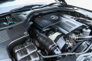 Bild 33/50 von Mercedes-Benz 400 SE (1991)
