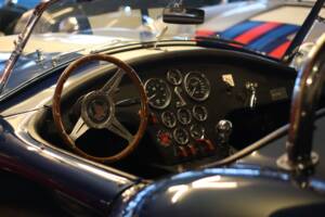 Image 23/57 of AC Cobra 427 (1965)