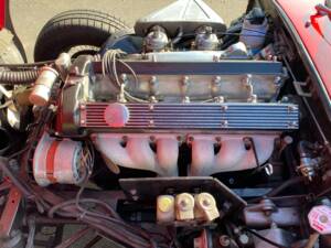 Image 48/62 of Jaguar E-Type (1969)