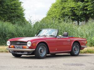 Image 1/20 of Triumph TR 6 PI (1975)