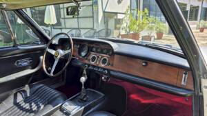 Imagen 42/66 de Ferrari 330 GT 2+2 (1964)
