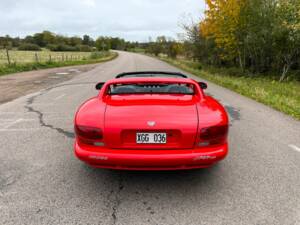 Image 7/8 of Dodge Viper RT/10 (1994)