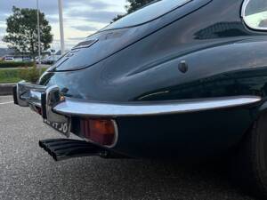 Image 42/46 de Jaguar Type E V12 (2+2) (1972)