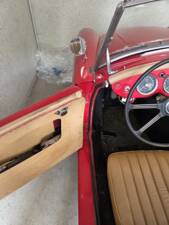 Image 14/17 of MG MGA 1500 (1959)
