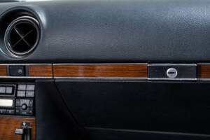 Image 21/43 of Mercedes-Benz 350 SL (1978)