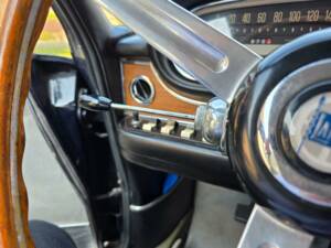Image 25/38 of Lancia Flavia 1.8 (Pininfarina) (1963)