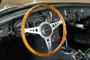 Afbeelding 13/19 van MG MGB GT (1966)