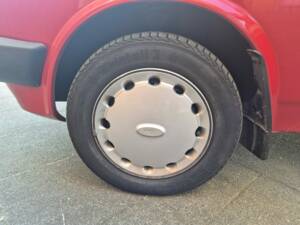 Bild 33/36 von Ford Fiesta 1.6 D (1987)