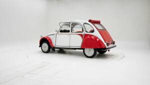 Image 4/15 de Citroën 2 CV 6 Club (1985)