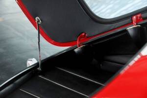 Bild 25/44 von Jaguar E-Type (2+2) (1969)