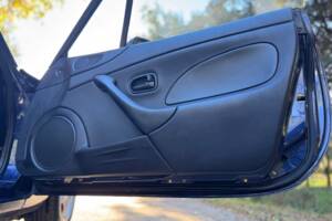 Imagen 25/43 de Mazda MX-5 1.8 (2001)