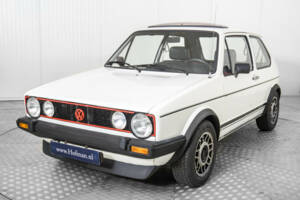 Image 17/50 of Volkswagen Golf Mk I GTI 1.8 (1983)