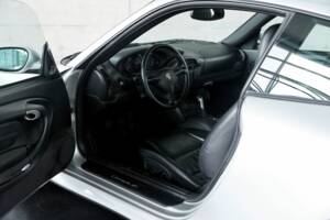Image 19/50 of Porsche 911 Carrera 4S (2004)