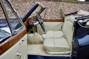Image 13/50 de Jaguar XK 140 DHC (1957)