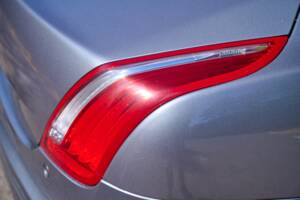 Bild 33/50 von Jaguar XJ 5.0 (2012)