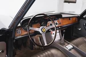 Image 93/100 of Ferrari 330 GT 2+2 (1965)