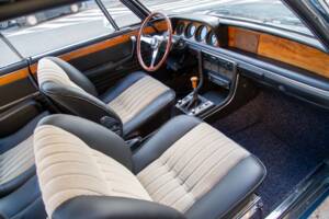 Image 25/56 of BMW 2800 CS (1969)