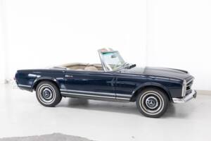 Image 39/40 de Mercedes-Benz 250 SL (1967)