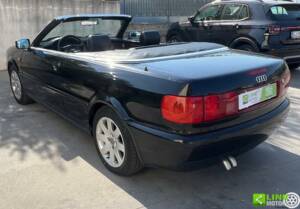 Immagine 9/10 di Audi Cabriolet 1.9 TDI (1998)