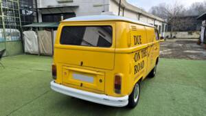 Bild 17/50 von Volkswagen T2b Kastenwagen (1976)