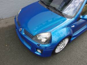 Imagen 9/100 de Renault Clio II V6 (2004)