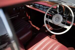 Afbeelding 2/36 van Mercedes-Benz 300 SE (1965)