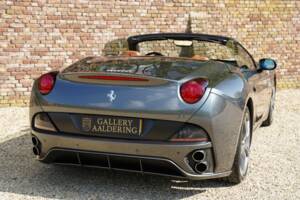 Bild 32/50 von Ferrari California (2010)