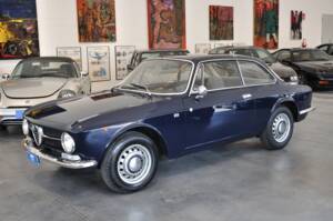 Bild 17/30 von Alfa Romeo Giulia GT 1300 Junior (1971)