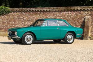 Bild 44/50 von Alfa Romeo Giulia 1300 GT Junior (1972)